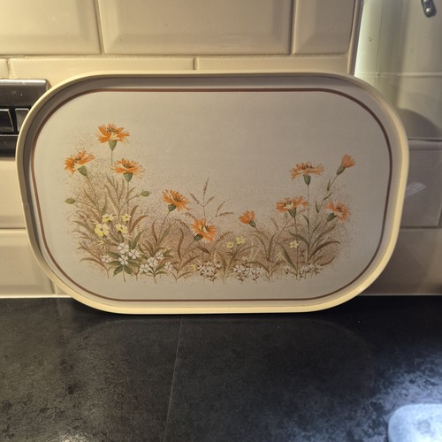 Field flowers serving - flowers, tray